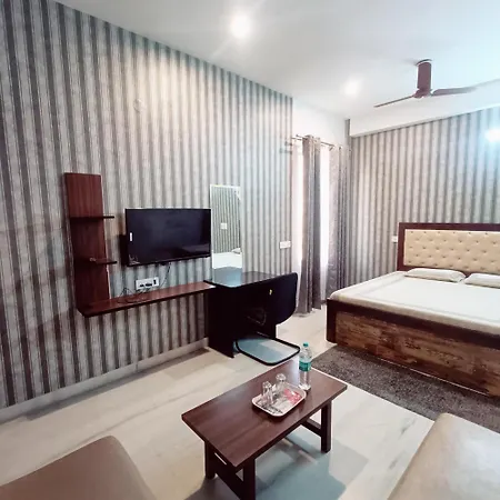 Mi Casa Sector 47 Apartment Gurgaon Exterior photo