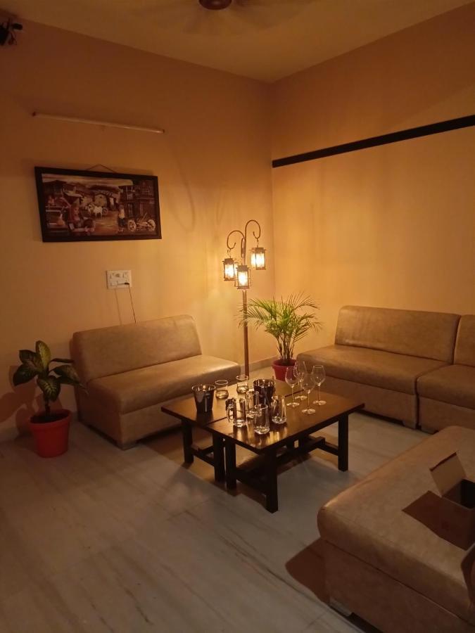 Mi Casa Sector 47 Apartment